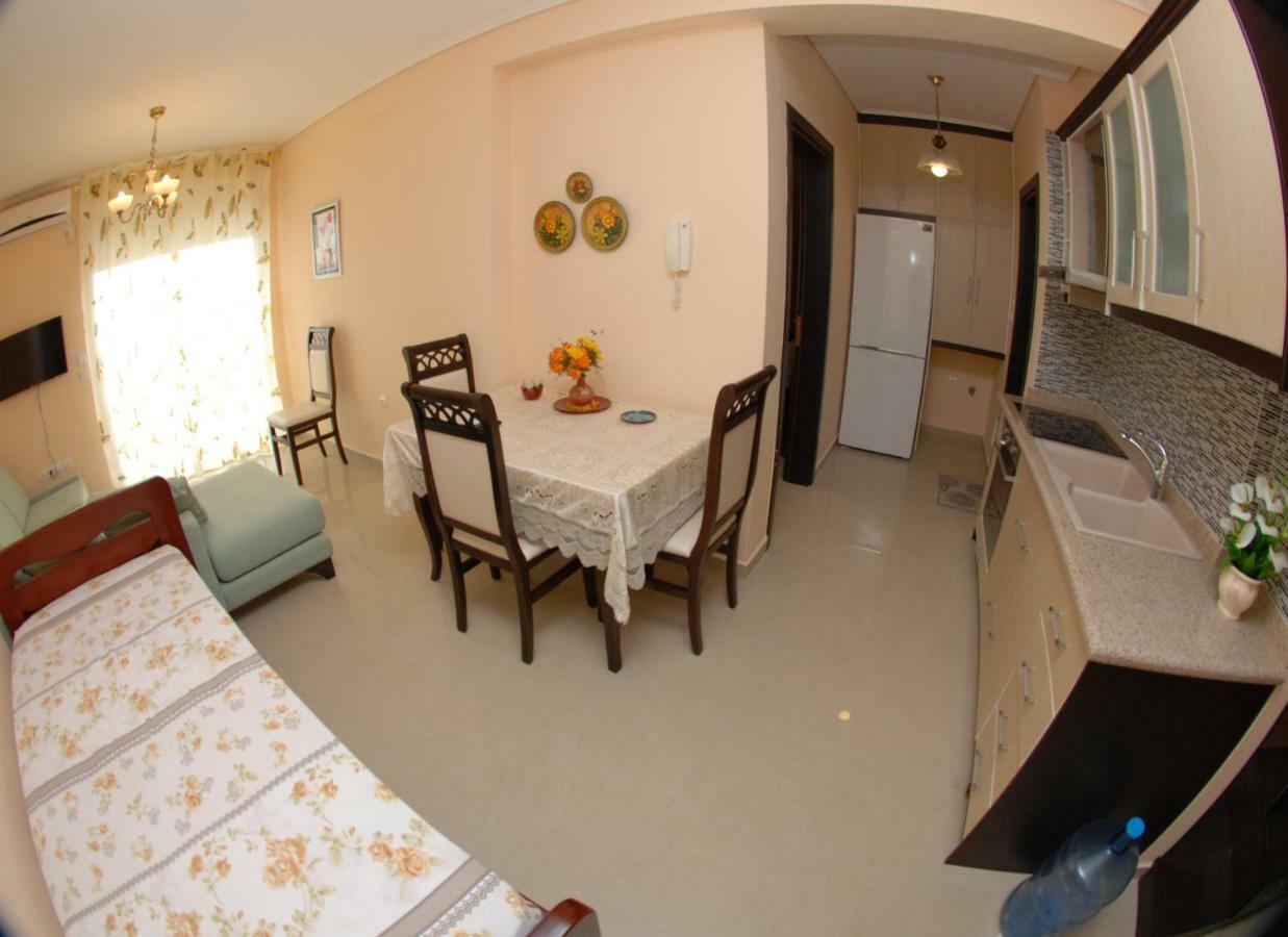 Erti'S Apartments Sarandë Exteriér fotografie